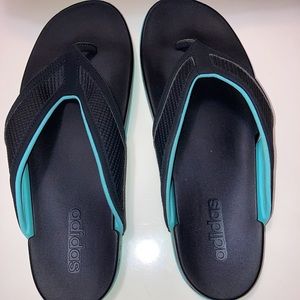 Adidas UNUSED flip flops